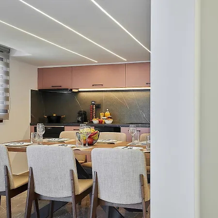 Apartment Cosmopolitan Luxury By Smaris Collection